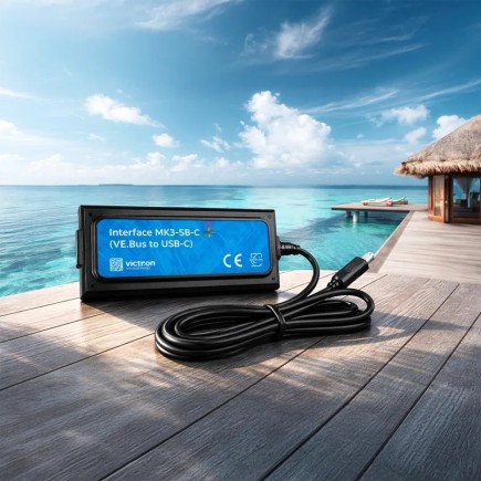 Interface Victron MK3-USB pour système énergétique autonome en Polynésie